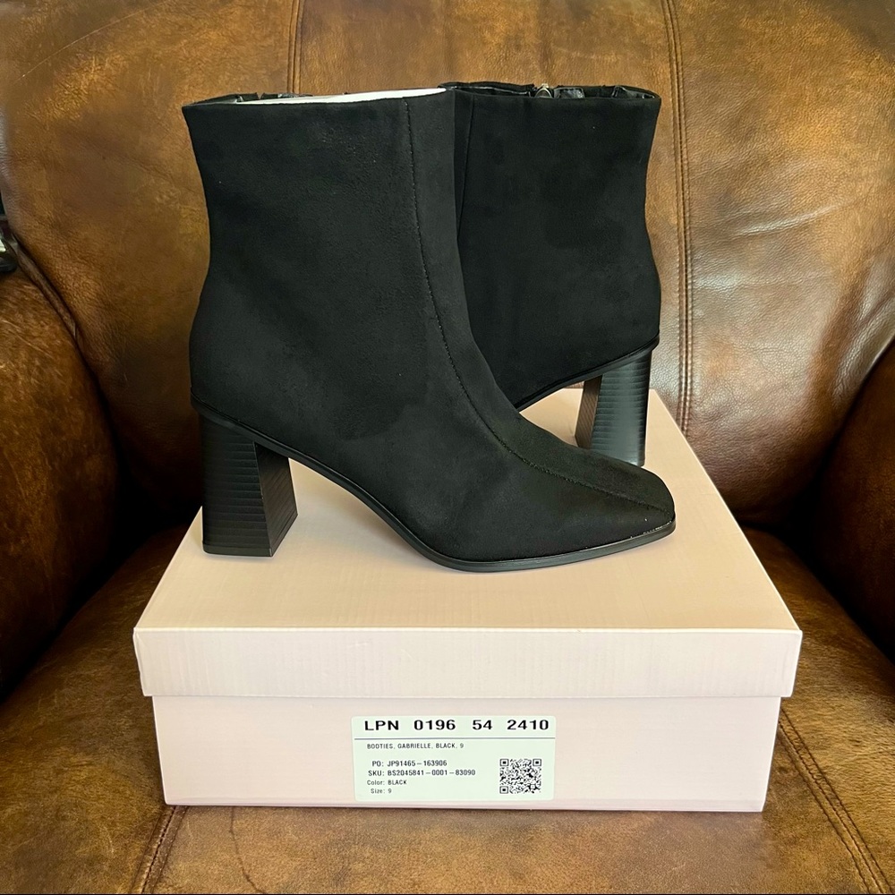 Justfab black suede, booties